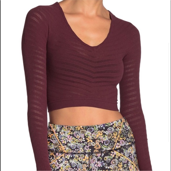 🌸🙏 free people active wear top (N1) - Picture 2 of 4